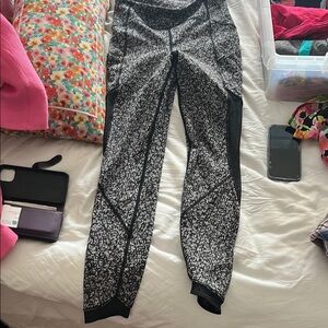 Lululemon Black and White Patterned Leggings